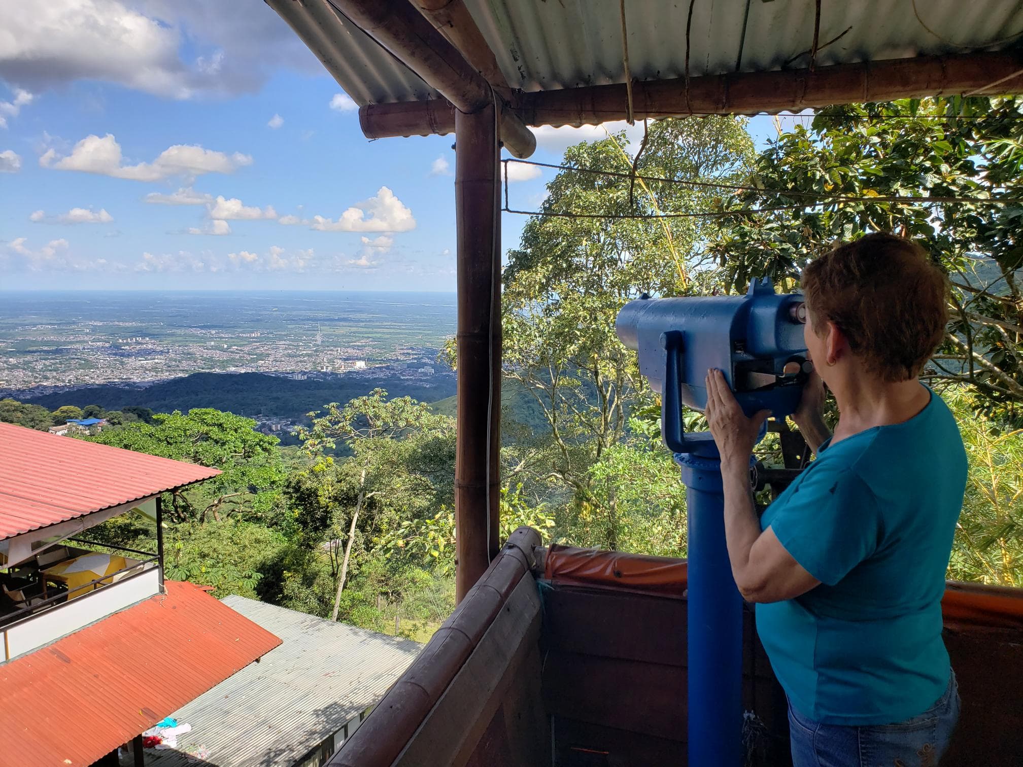 mirador con telescopio