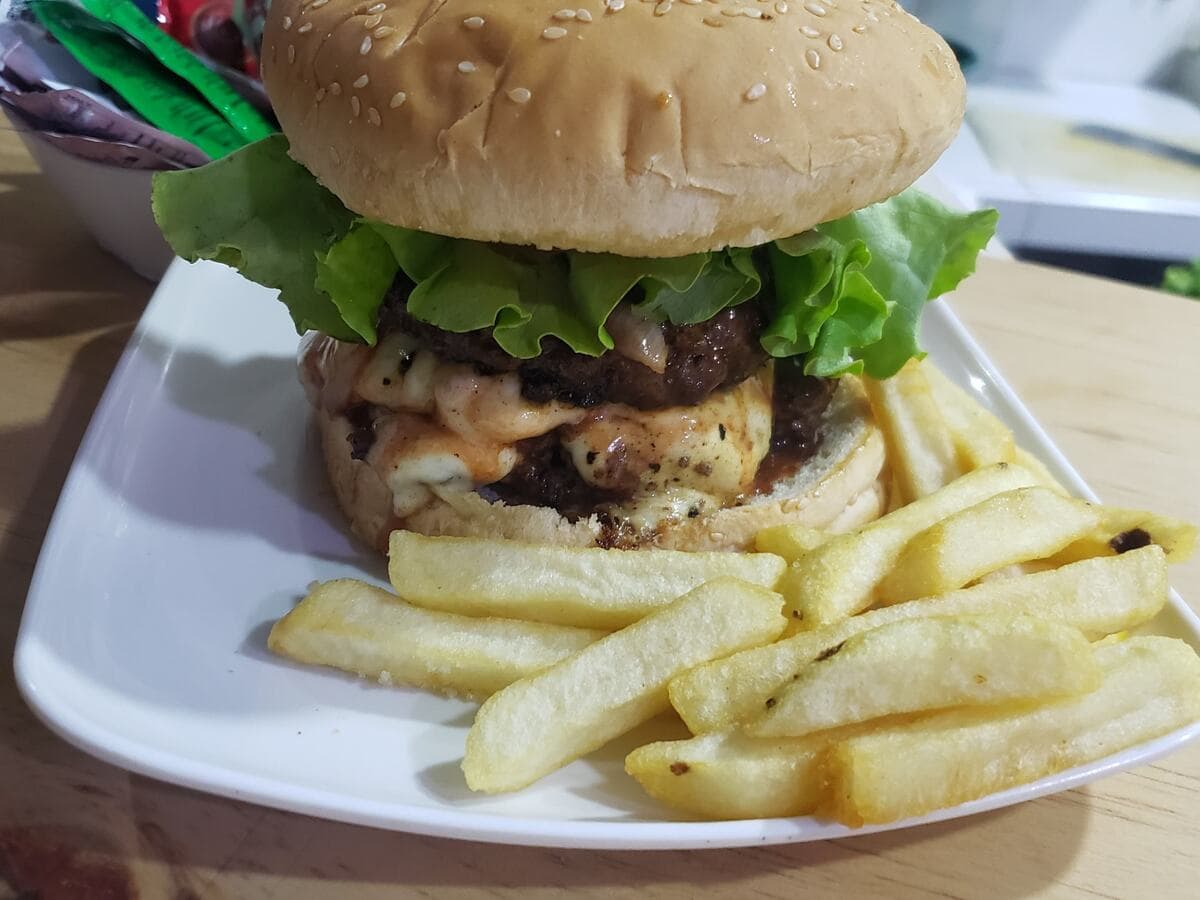 Hamburguesa de res doble